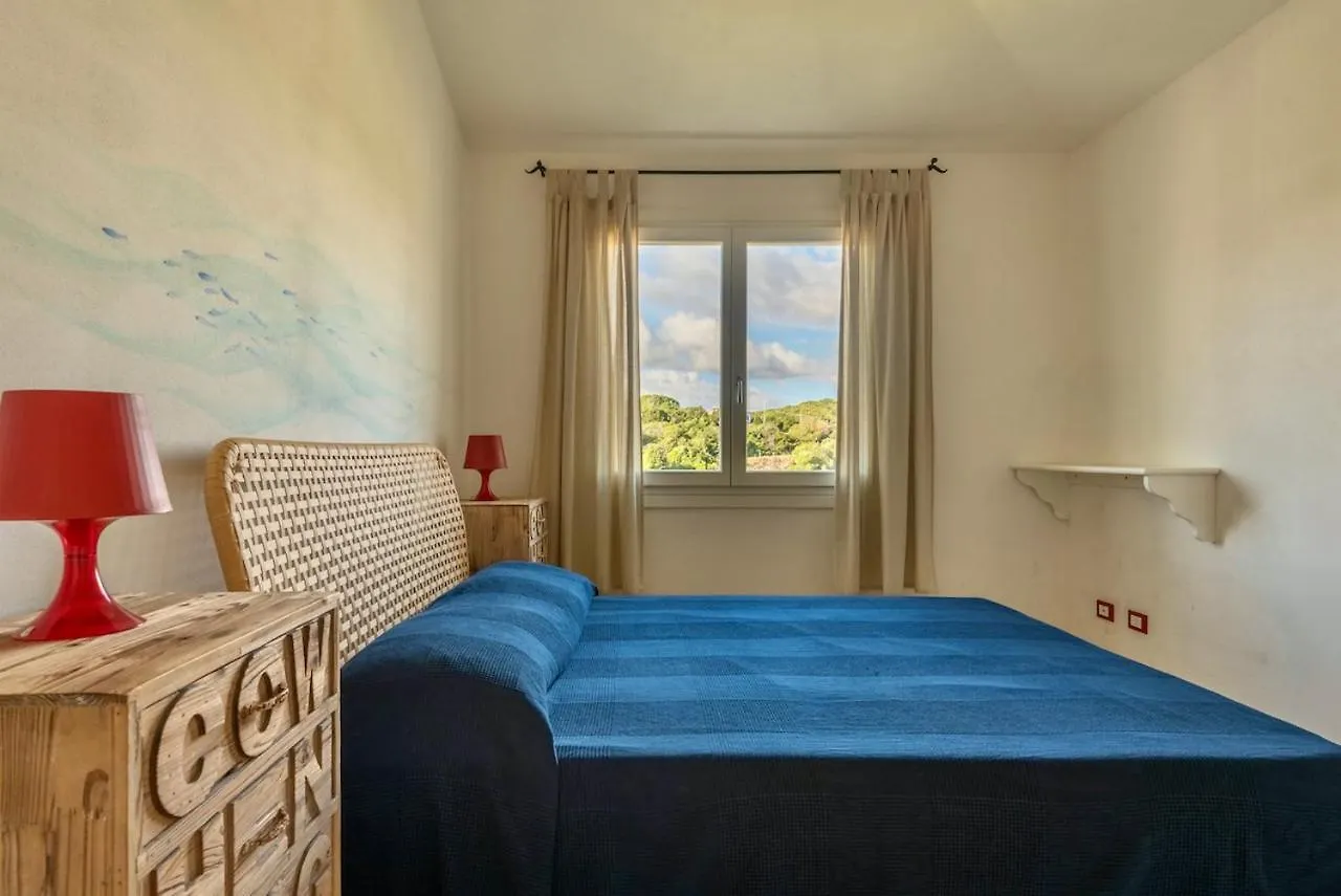 Isa-Residence With Swimming-Pool Just 4 Km From Baja Sardinia, Apartments With Outdoor Private Space And Air Conditioning Cala Bitta Italy