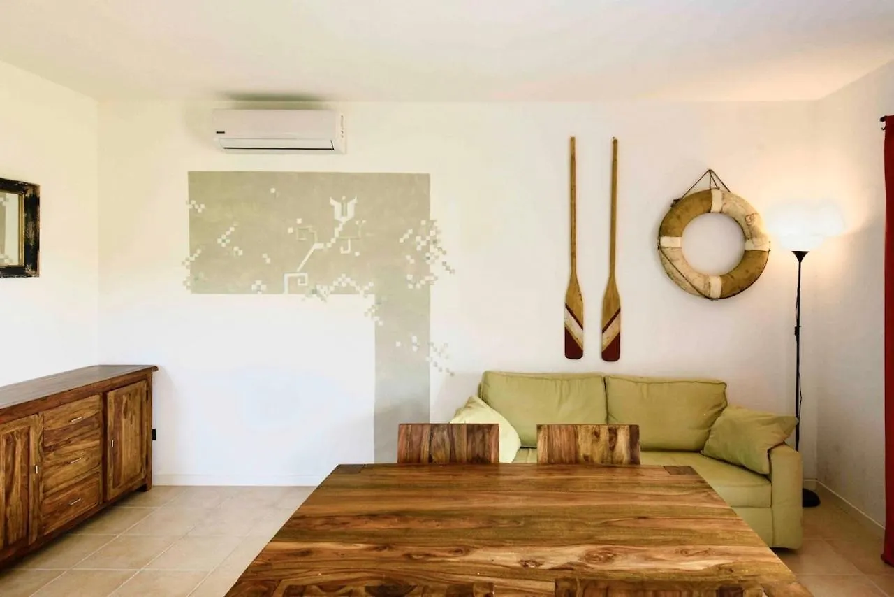Isa-Residence With Swimming-Pool Just 4 Km From Baja Sardinia, Apartments With Outdoor Private Space And Air Conditioning Cala Bitta