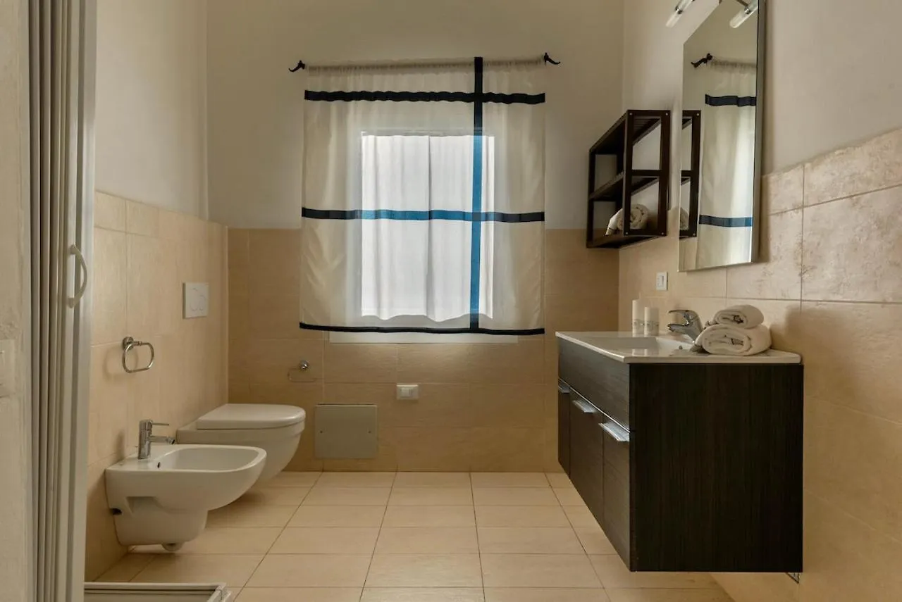 Isa-Residence With Swimming-Pool Just 4 Km From Baja Sardinia, Apartments With Outdoor Private Space And Air Conditioning Cala Bitta